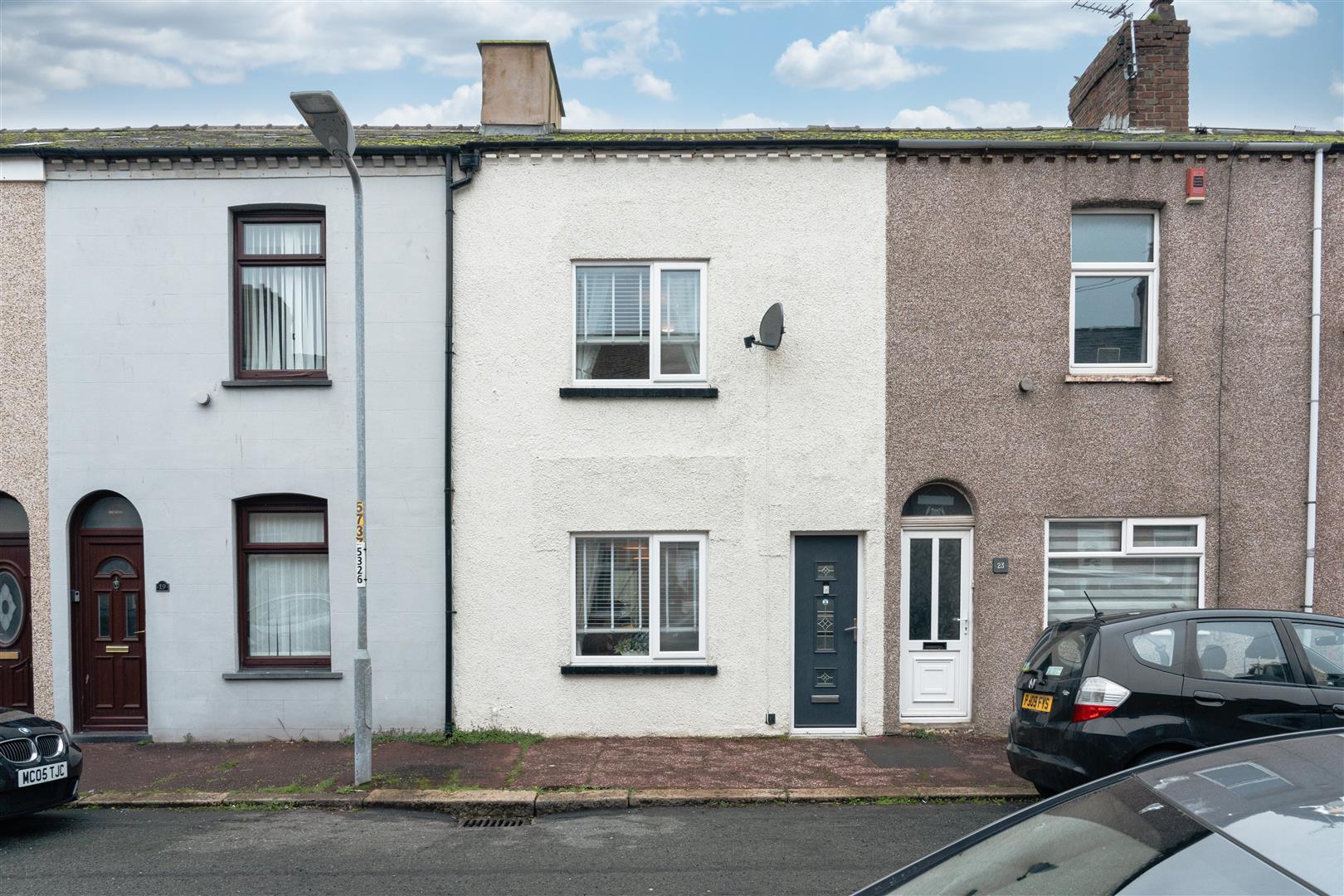 21 Derry Street (16 of 19).jpg